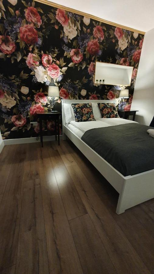 Pasta Factory Guest Rooms Galway Eksteriør bilde
