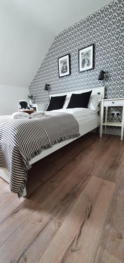 Pasta Factory Guest Rooms Galway Eksteriør bilde